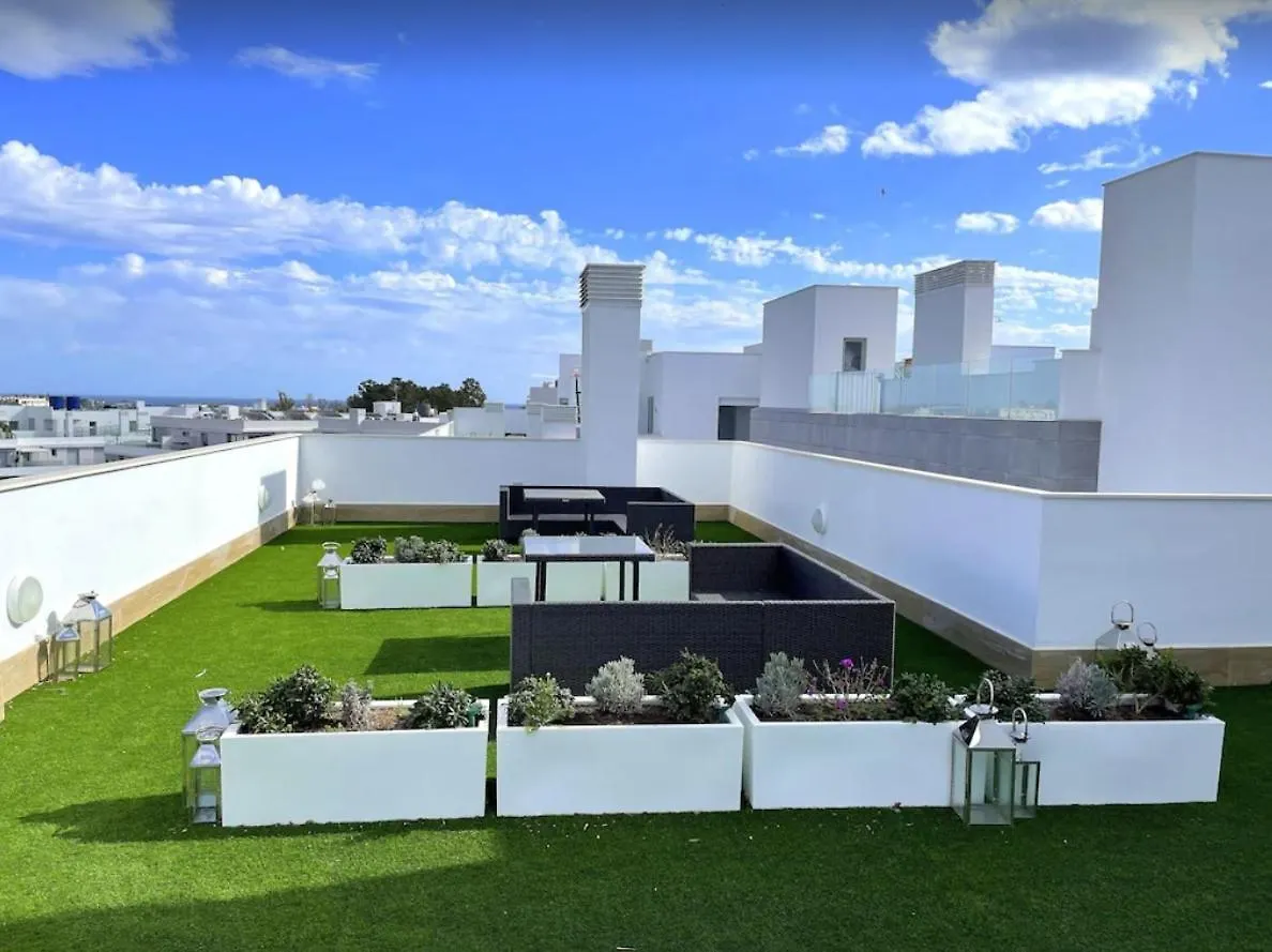 Nueva Andalucia, Apartment For Rent Marbella